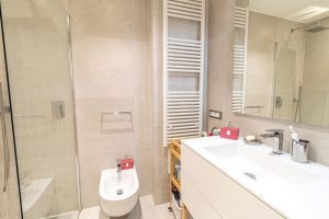 Sold Montaigne Studio Flat 5 photo 19 1698741099